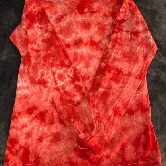 Long Sleeve Rose Shirt - Picture 2 of 3